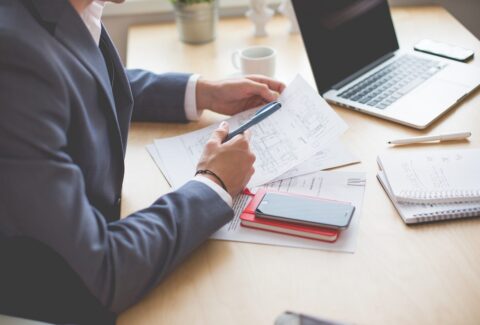 architecture-business-business-man-desk-1f47f1c710d198b84ceb9c044fa3b27d