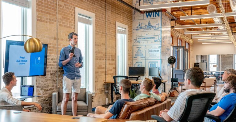 austin-distel-rxpThOwuVgE-unsplash-1-scaled