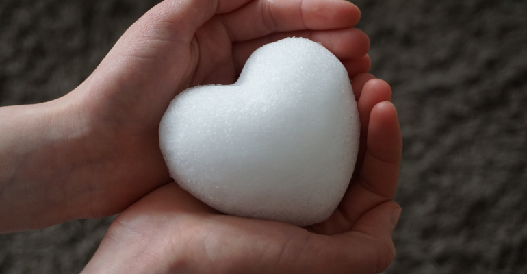 miriam-g-u0TsofR4rH4-unsplash