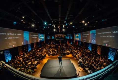 alexandre-pellaes-6vAjp0pscX0-unsplash